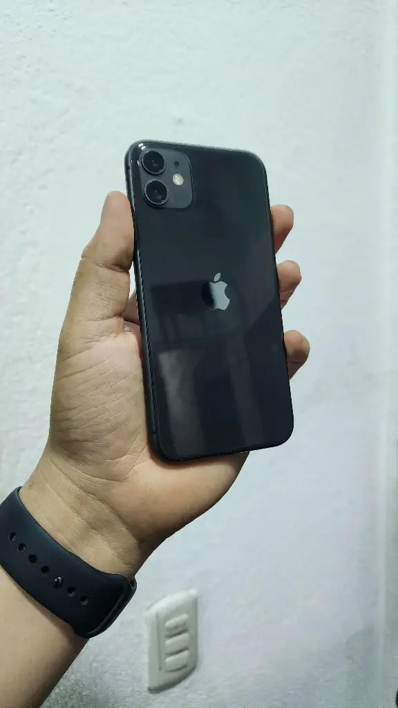iPhone 11 64gb 100% NEGRO
